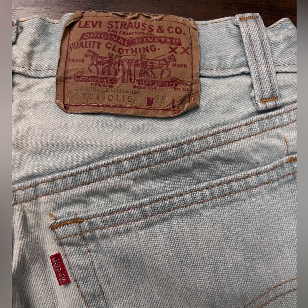 Levi Strauss & Co | 501 - 0115 | Size 28 (Cropped) - Picture 5 of 5